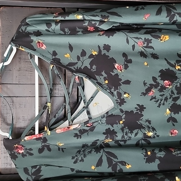 💚 Stitch Fix Dress - Picture 4 of 5